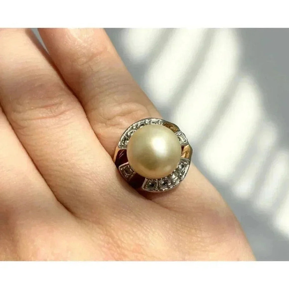 Vintage Gold Tone Gemstone Lined Split Shank Faux Pearl Classic Ring - size 5 - Picture 9 of 9